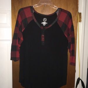 Buffalo plaid 3/4 tee